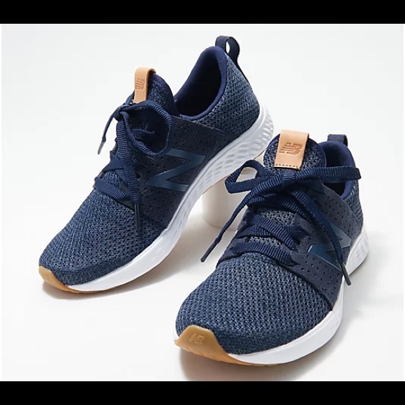 New Balance fresh foam workout shoe - Picture 1 of 7
